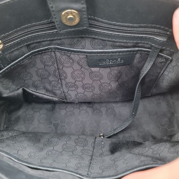 Michael Kors Sutton Selma Saffiano Leather Black Hand Bag 30S4GTVS6L - Picture 9 of 15